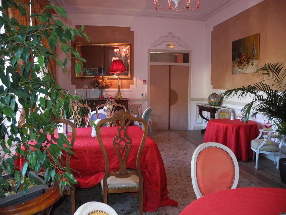 Hotel Le Comptoir Du Ranc De Bannes Sumène Exterior foto