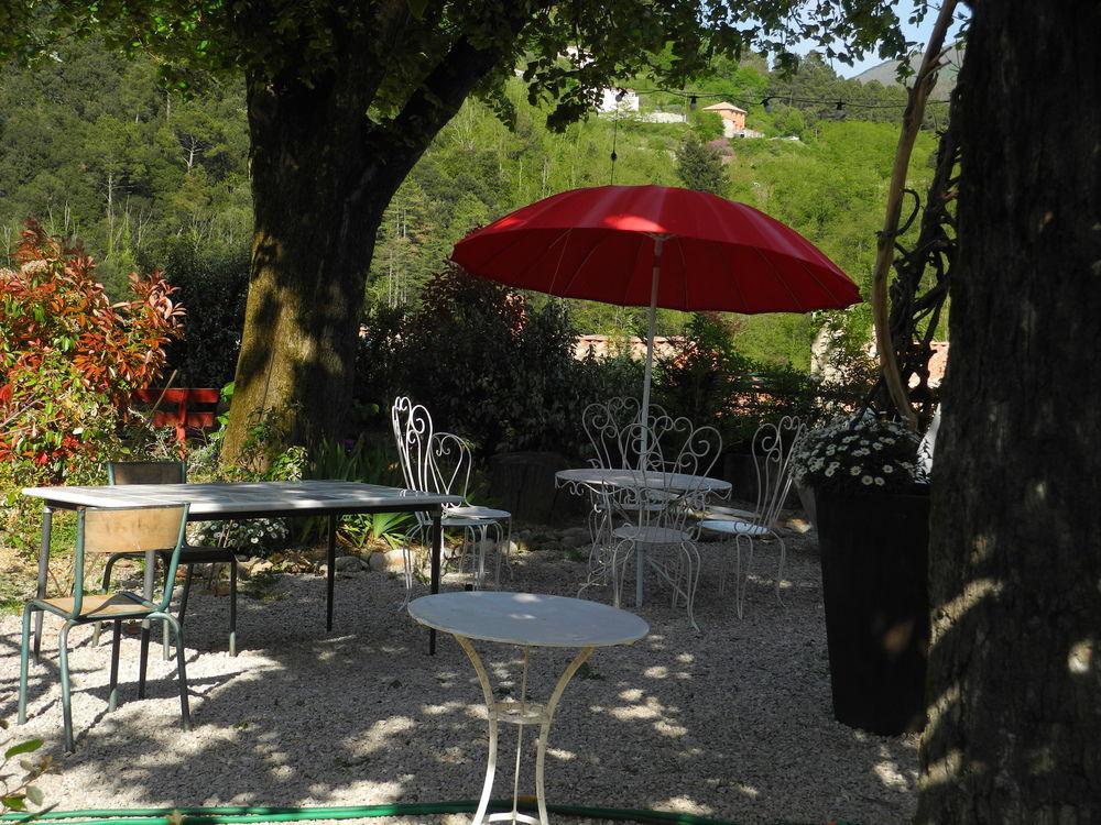 Hotel Le Comptoir Du Ranc De Bannes Sumène Exterior foto